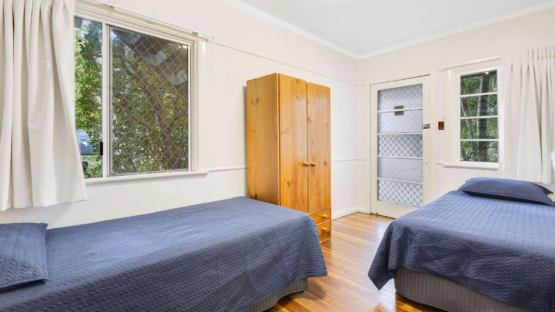 Tondio Terrace Flat 3 - Pet Friendly Apartment Gold Coast Australia